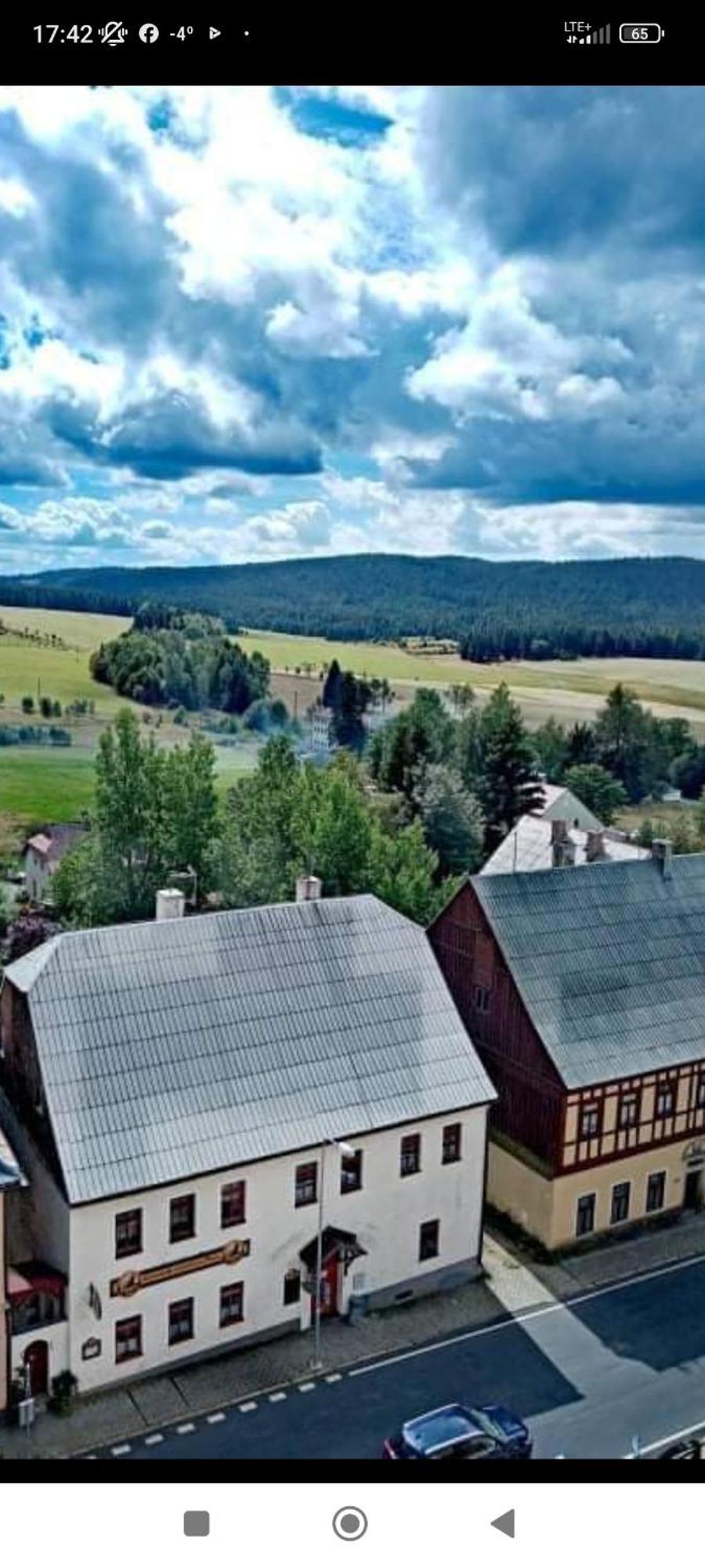Restaurace A Penzion Vlci Jama Horní Blatná Dış mekan fotoğraf